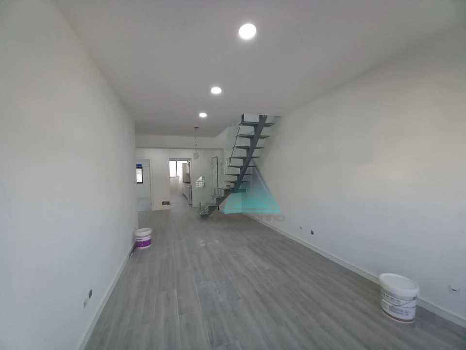 Apartamento T3 para Venda em Costa da Caparica Foto 4