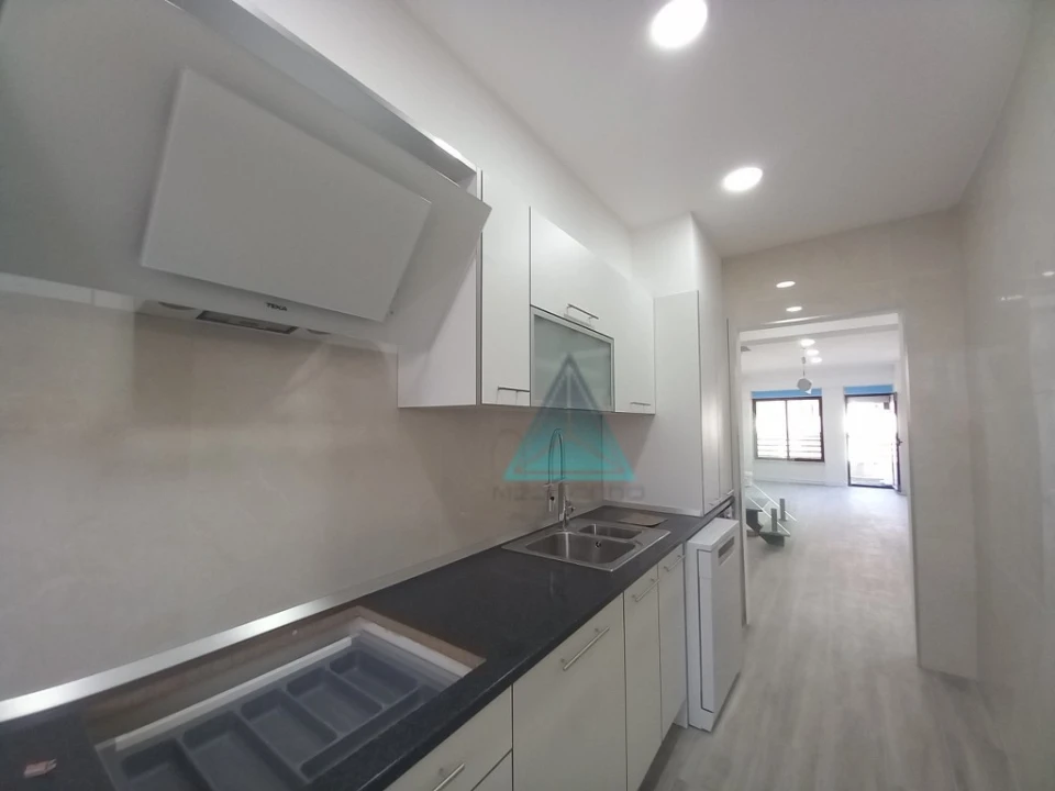 Apartamento T3 para Venda em Costa da Caparica Foto 9