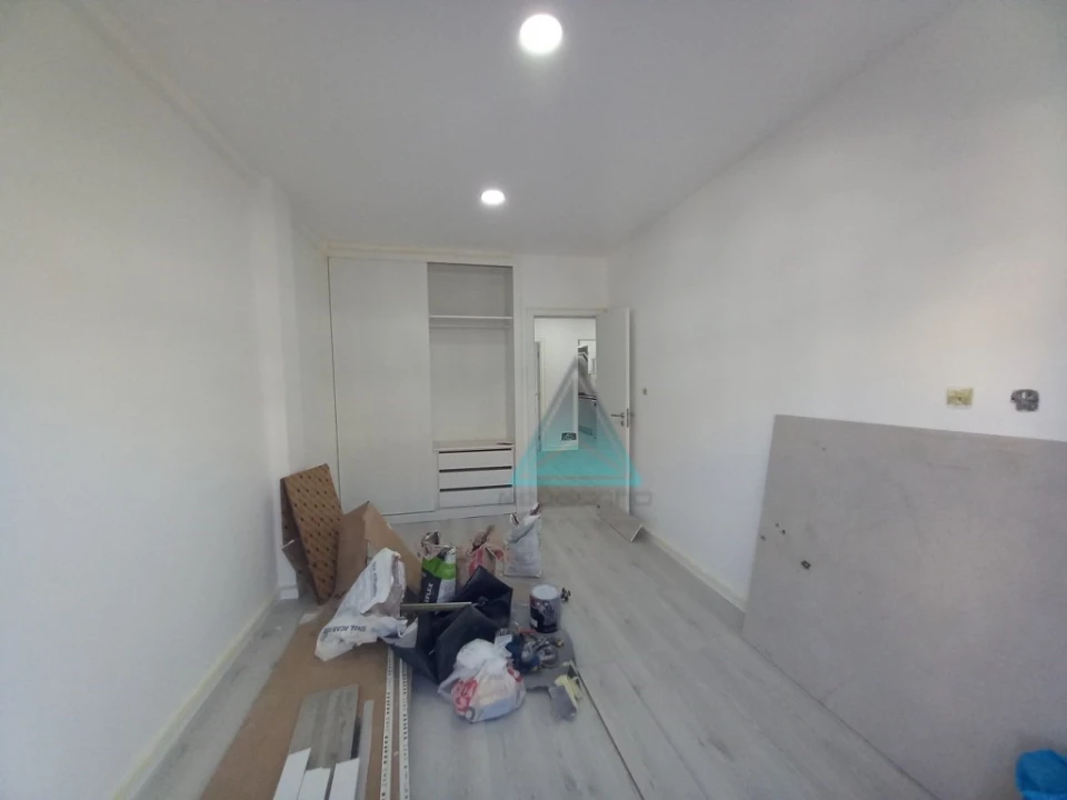 Apartamento T3 para Venda em Costa da Caparica Foto 12