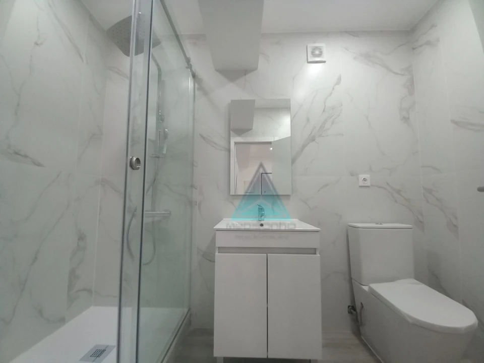 Apartamento T3 para Venda em Costa da Caparica Foto 13