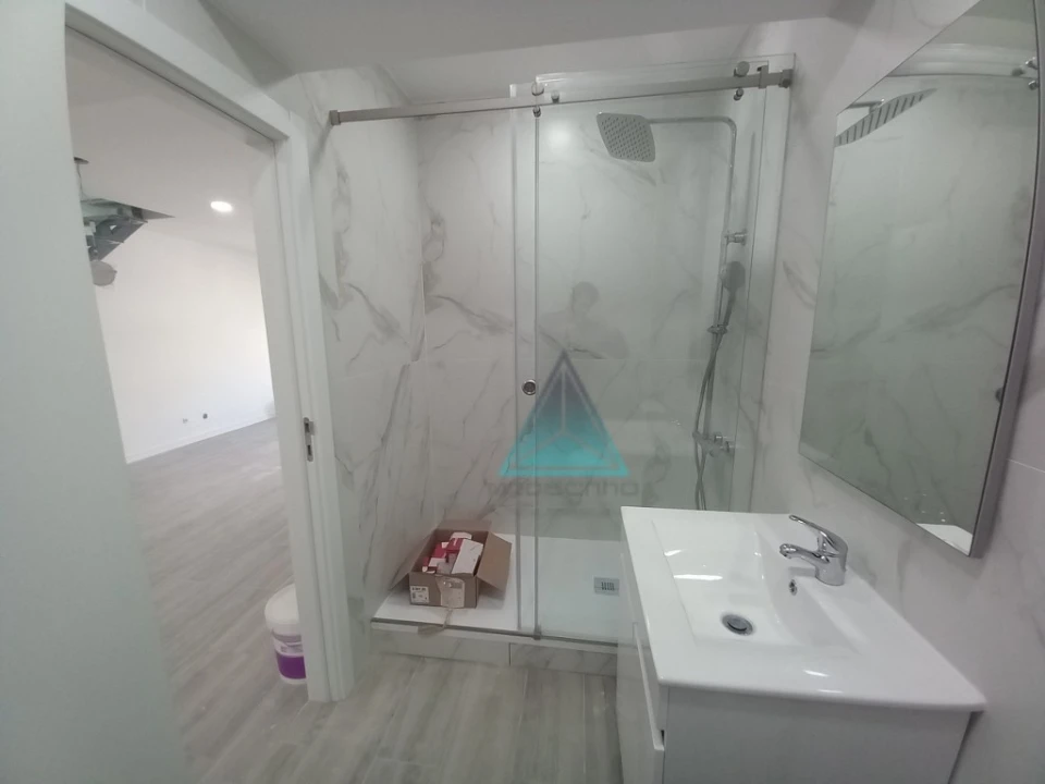 Apartamento T3 para Venda em Costa da Caparica Foto 15