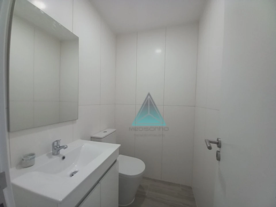 Apartamento T3 para Venda em Costa da Caparica Foto 17