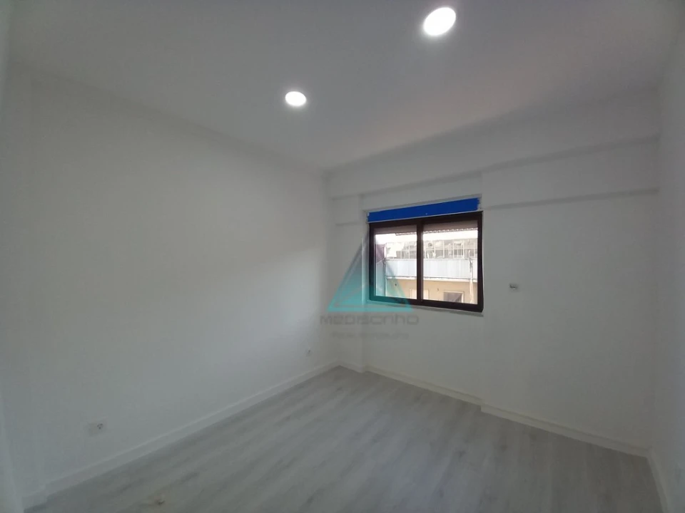 Apartamento T3 para Venda em Costa da Caparica Foto 19