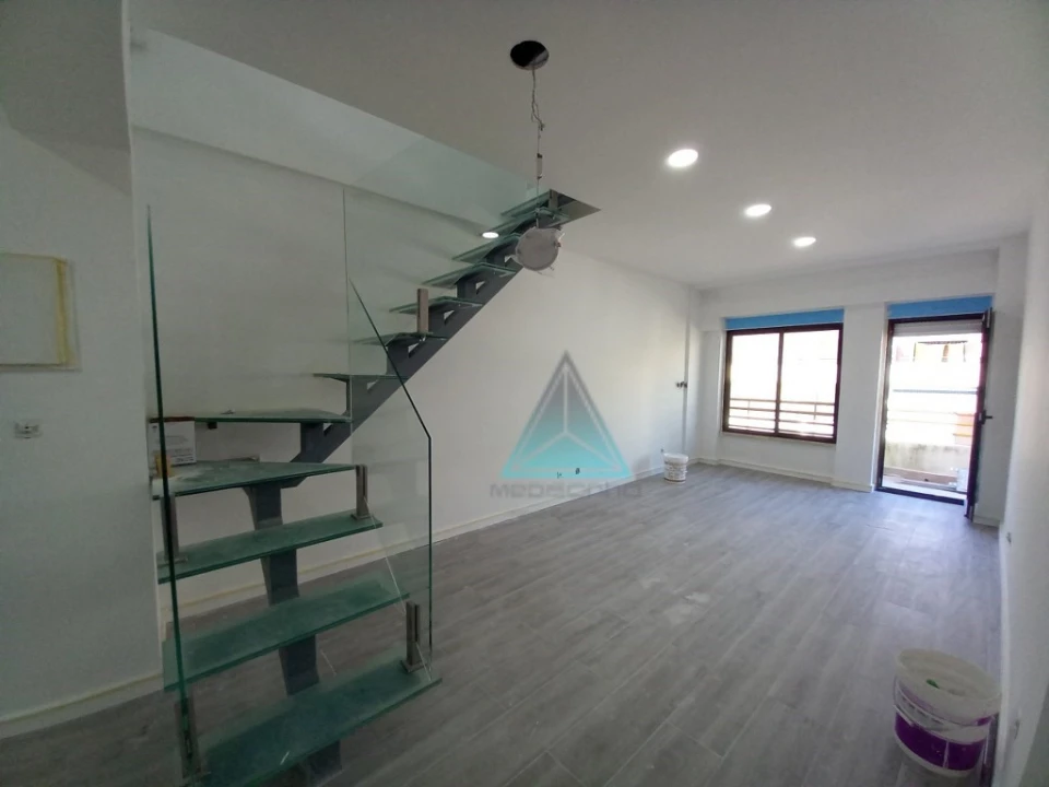 Apartamento T3 para Venda em Costa da Caparica Foto 21