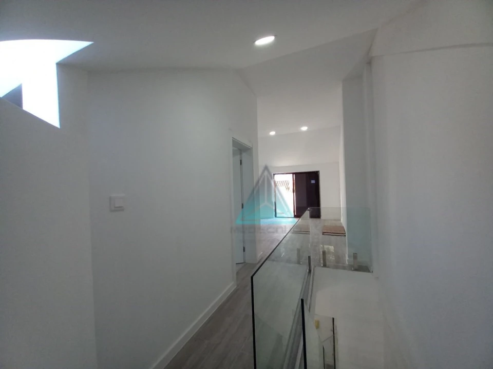 Apartamento T3 para Venda em Costa da Caparica Foto 22