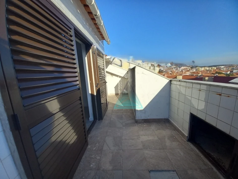 Apartamento T3 para Venda em Costa da Caparica Foto 31