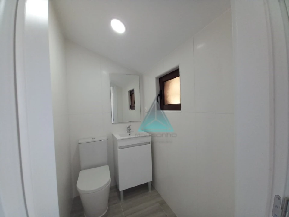 Apartamento T3 para Venda em Costa da Caparica Foto 33