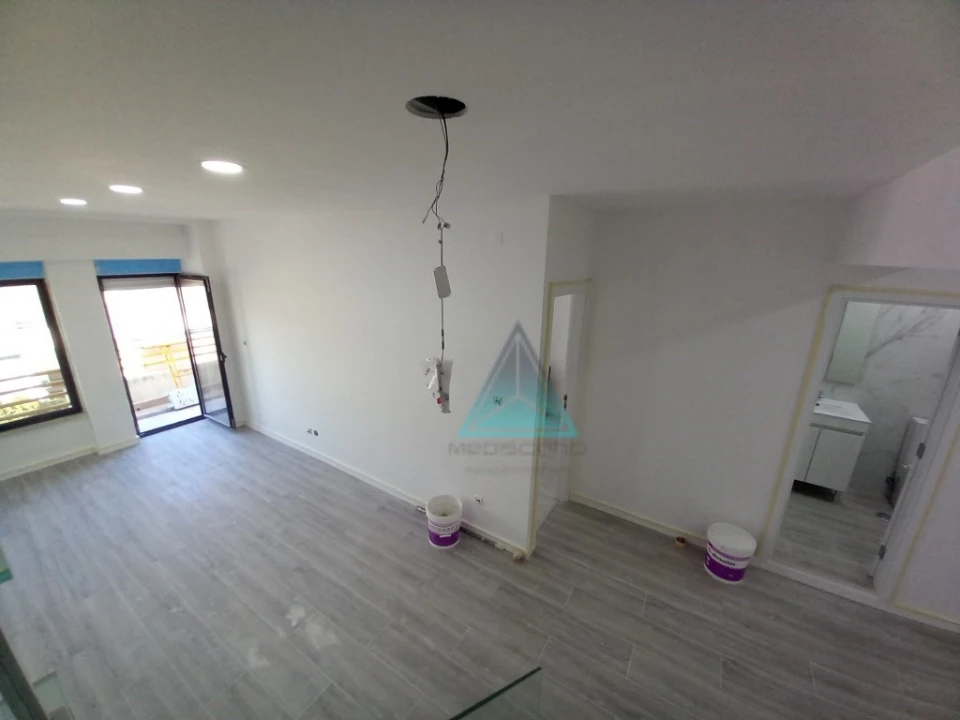 Apartamento T3 para Venda em Costa da Caparica Foto 39