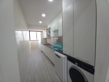 Apartamento T3 para Venda em Costa da Caparica