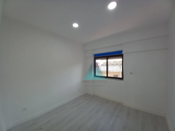 Apartamento T3 para Venda em Costa da Caparica Foto 19