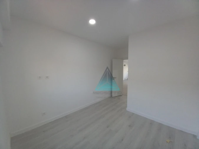 Apartamento T3 para Venda em Costa da Caparica Foto 20