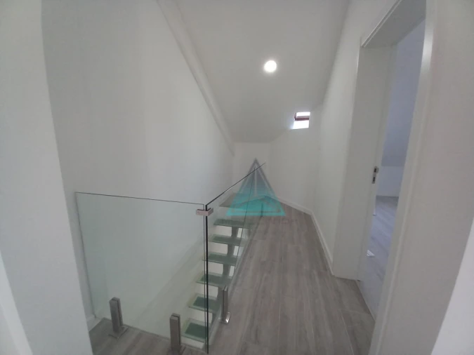 Apartamento T3 para Venda em Costa da Caparica Foto 37