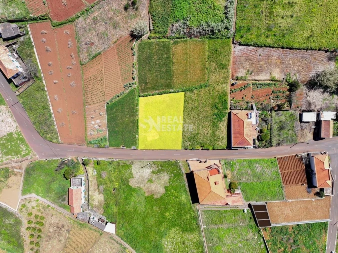 Terreno para Venda em Fajã da Ovelha Foto 2