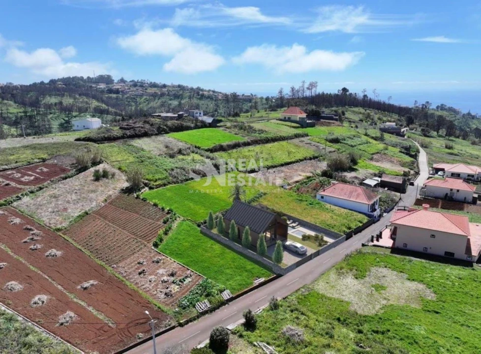 Terreno para Venda em Fajã da Ovelha Foto 10