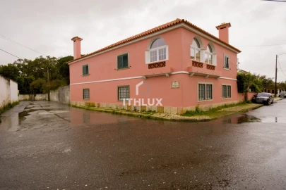 Moradia T4 para Venda em Agualva e Mira-Sintra