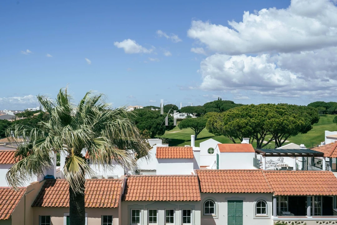 Apartamento T2 para Arrendamento férias em Quarteira Foto 18