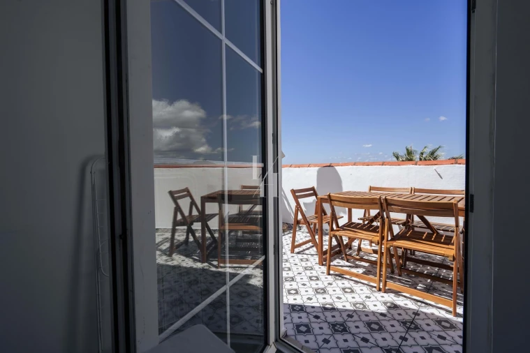 Apartamento T2 para Arrendamento férias em Quarteira Foto 15