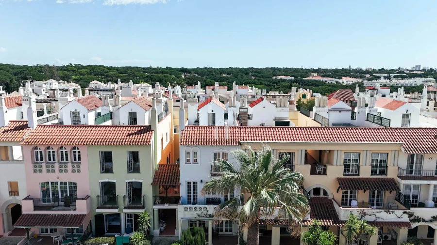 Apartamento T2 para Arrendamento férias em Quarteira Foto 3