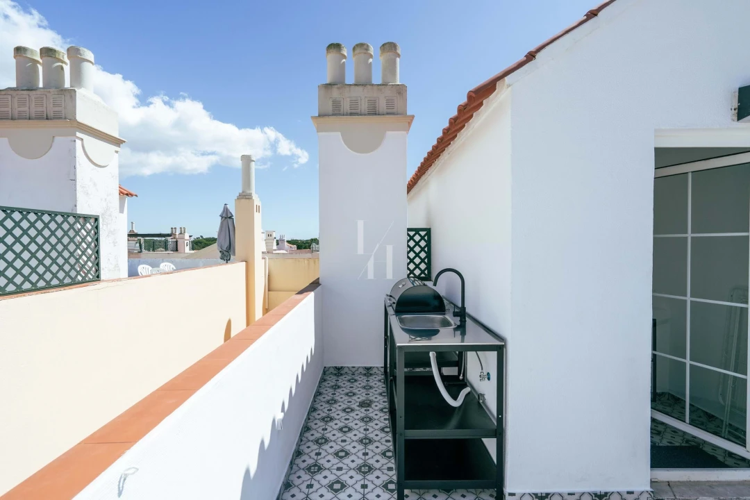 Apartamento T2 para Arrendamento férias em Quarteira Foto 17