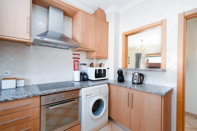 Apartamento T1 para Arrendamento férias em Quarteira Foto 8