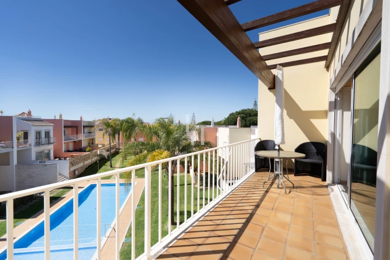 Apartamento T1 para Arrendamento férias em Quarteira Foto 9