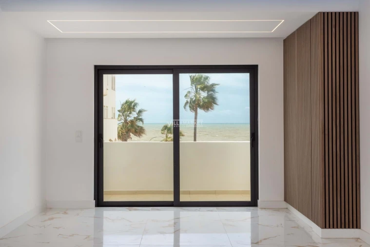 Apartamento T2 para Venda em Quarteira Foto 9