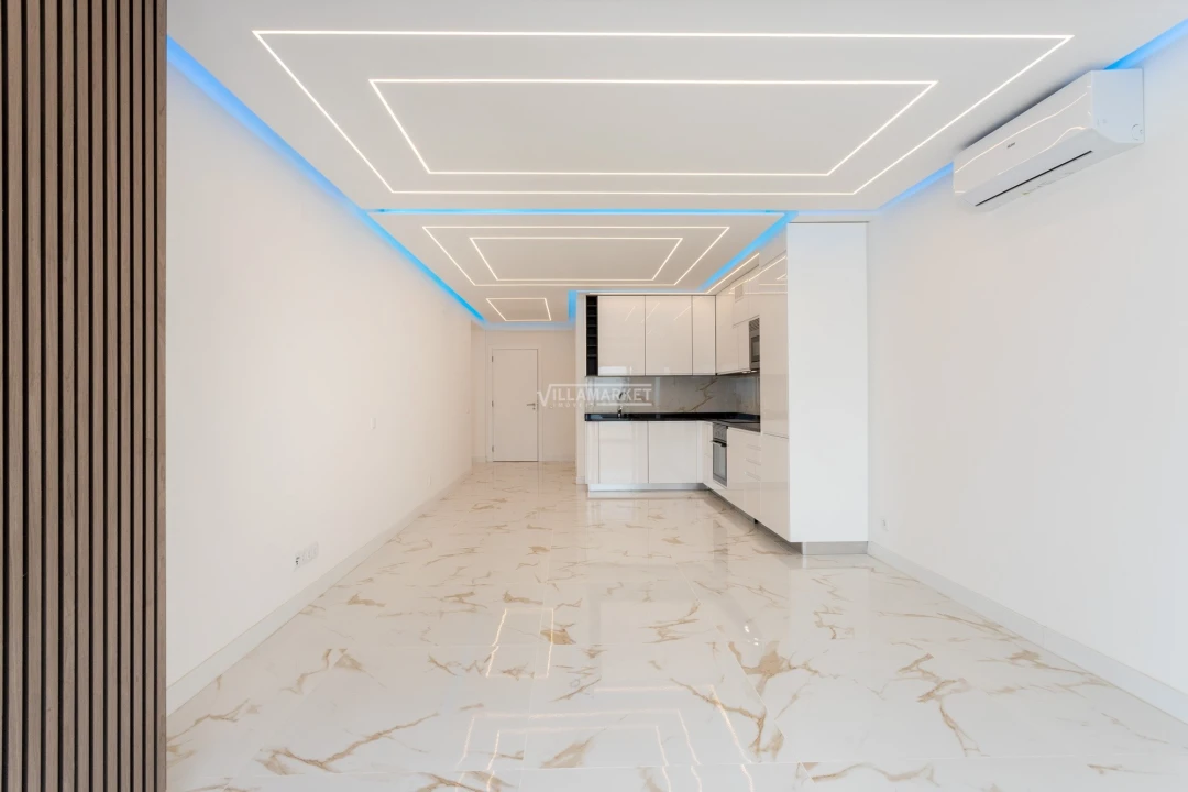Apartamento T2 para Venda em Quarteira Foto 4