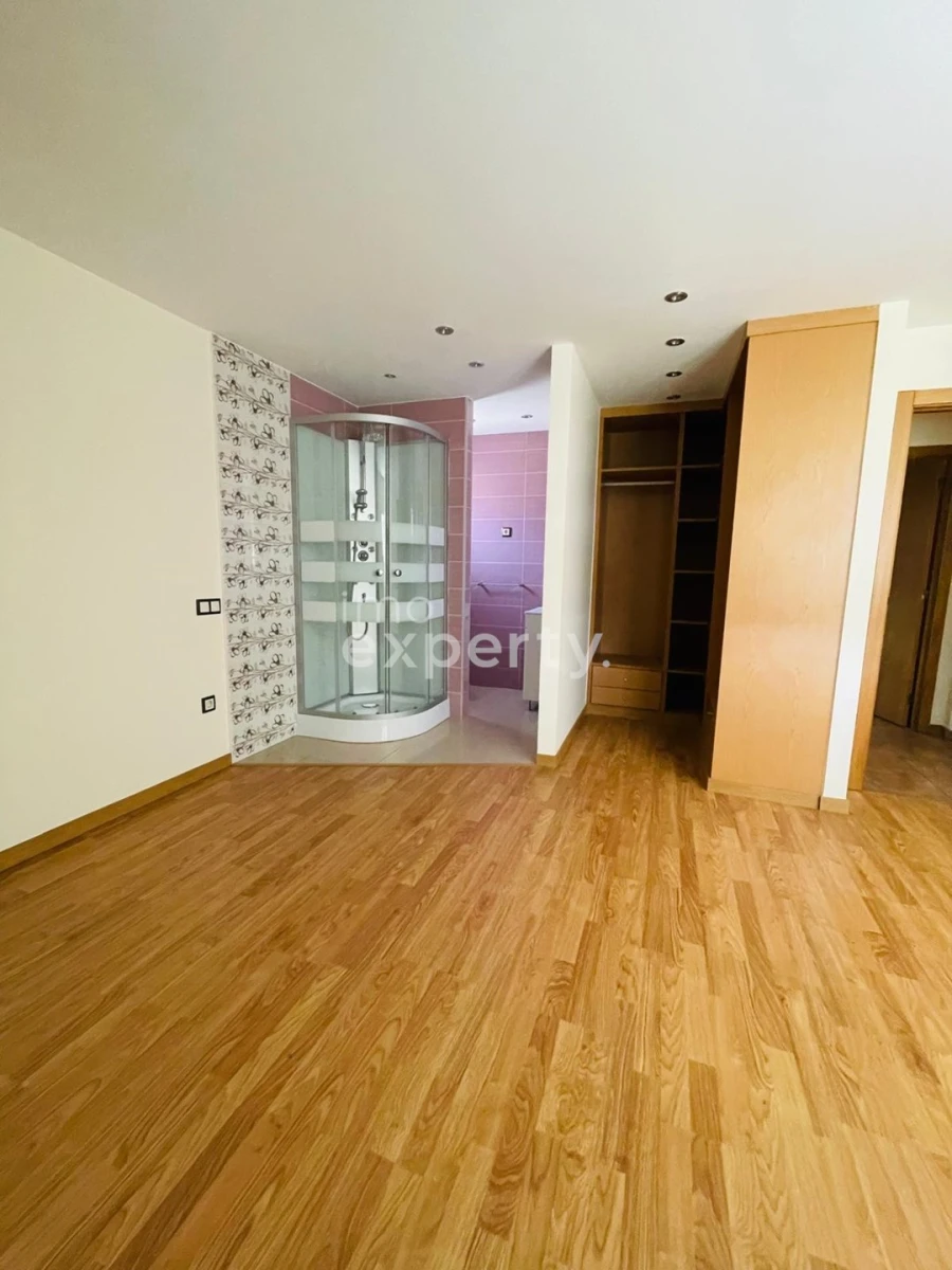 Moradia T7 para Venda em Bidoeira de Cima Foto 2