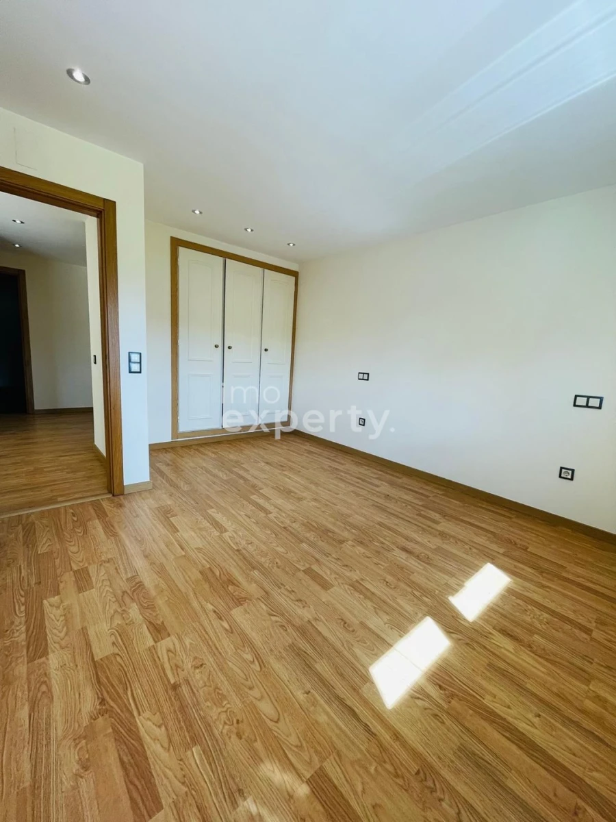 Moradia T7 para Venda em Bidoeira de Cima Foto 6