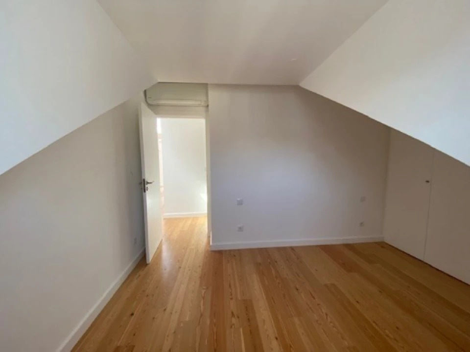 Apartamento T1 para Venda em Estrela Foto 5