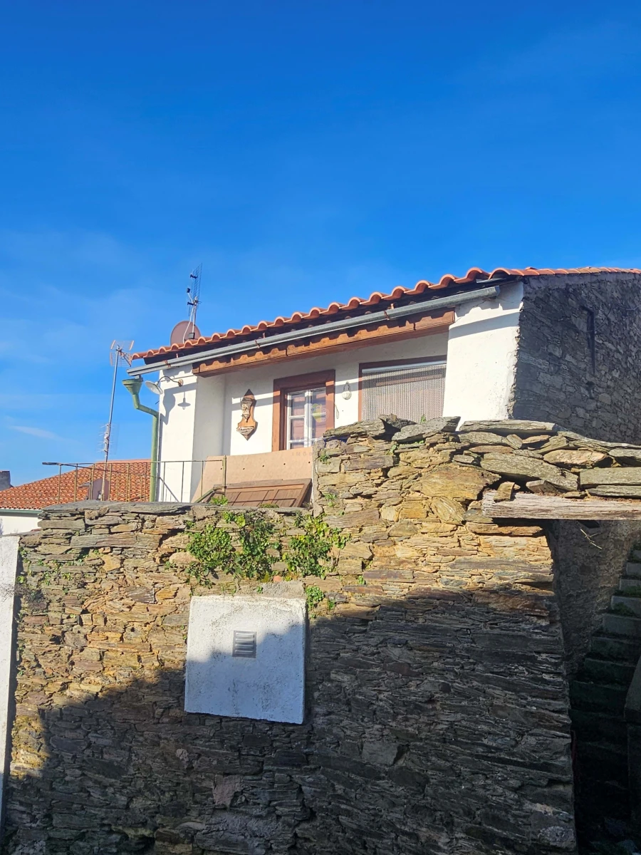 Moradia T2 para Venda em Rosmaninhal Foto 3