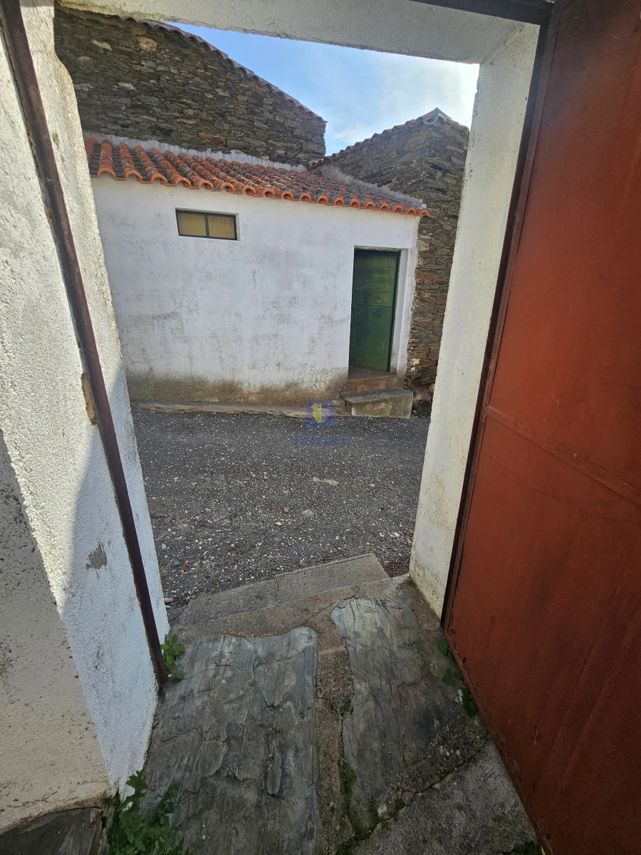 Moradia T2 para Venda em Rosmaninhal Foto 59