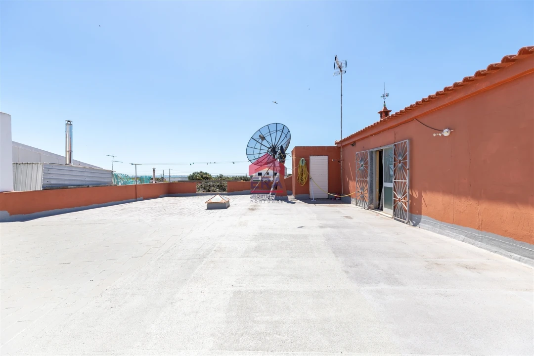 Moradia T0 para Venda em Pechão Foto 37