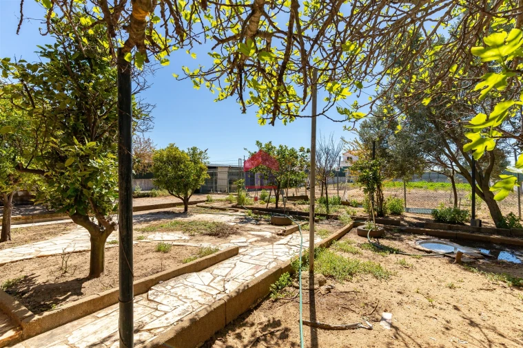 Moradia T0 para Venda em Pechão Foto 21