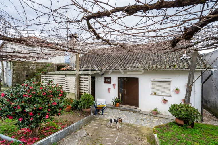 Moradia T3 para Venda em Ribeira do Neiva Foto 6