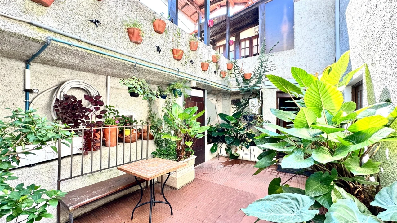 Negócio para Venda em Águas Santas e Moure Foto 13