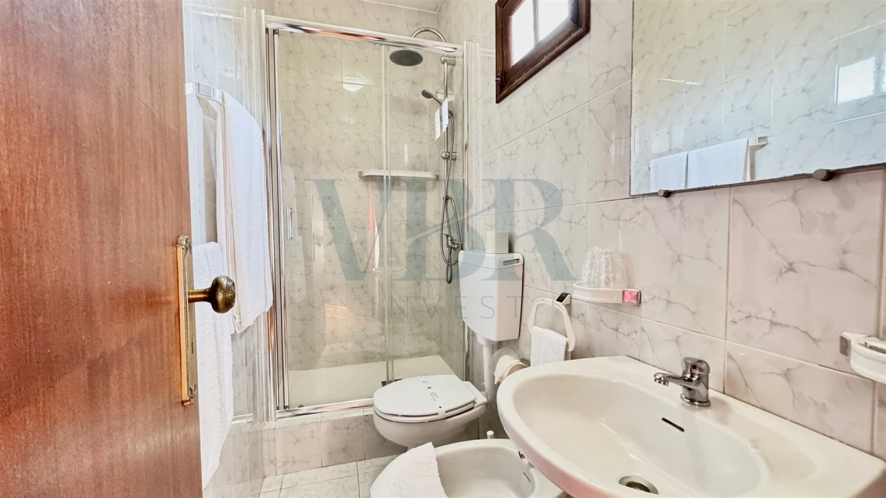 Negócio para Venda em Águas Santas e Moure Foto 4