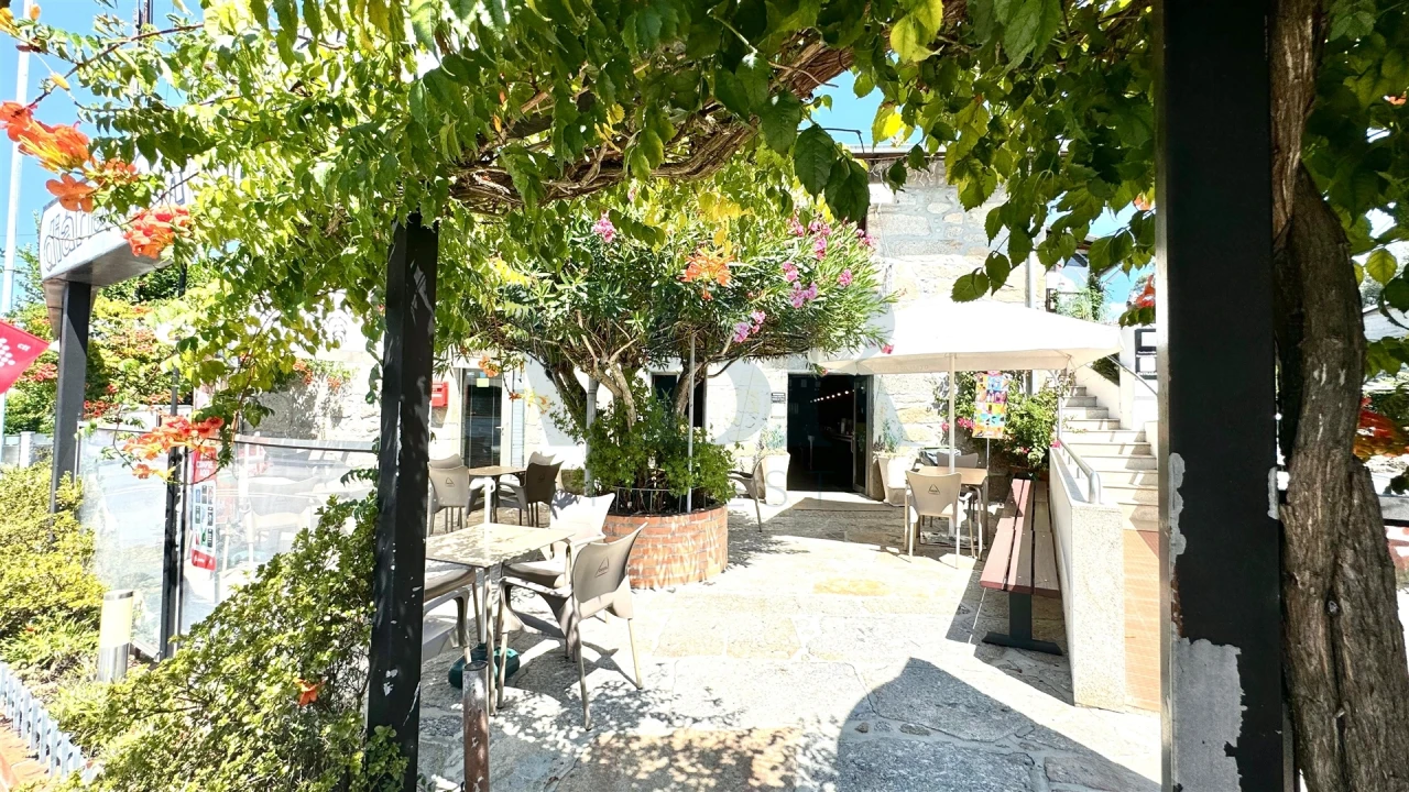 Negócio para Venda em Águas Santas e Moure Foto 38