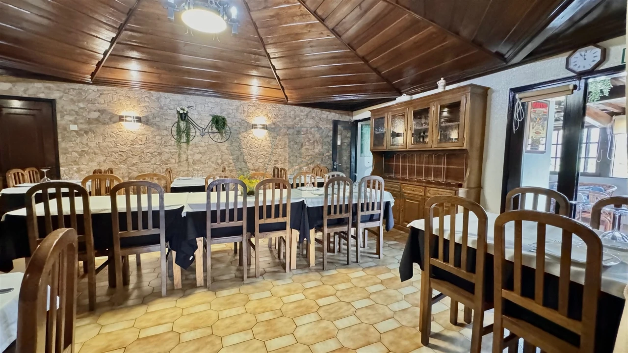 Negócio para Venda em Águas Santas e Moure Foto 23