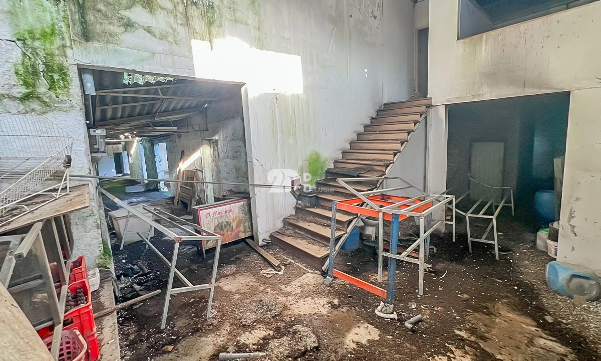 Armazém para Venda em Selho (São Jorge) Foto 7