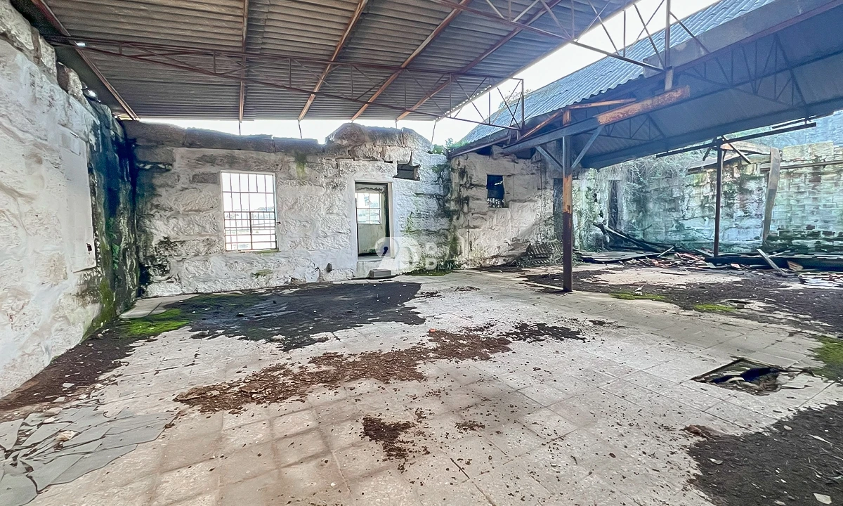 Armazém para Venda em Selho (São Jorge) Foto 3