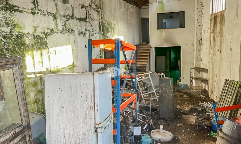 Armazém para Venda em Selho (São Jorge) Foto 5