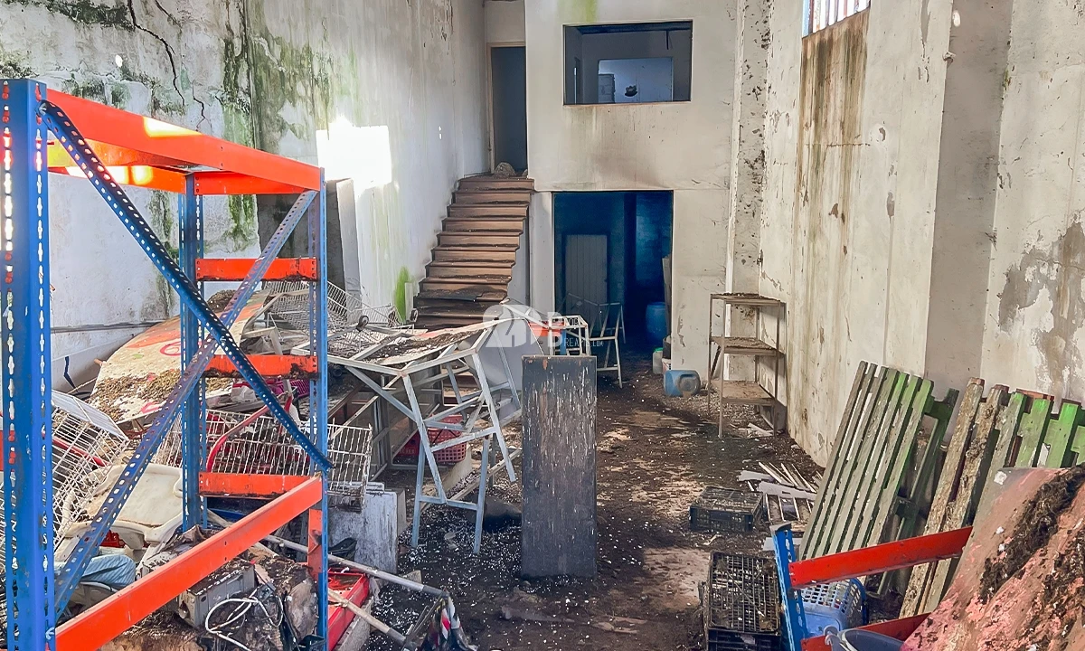 Armazém para Venda em Selho (São Jorge) Foto 6