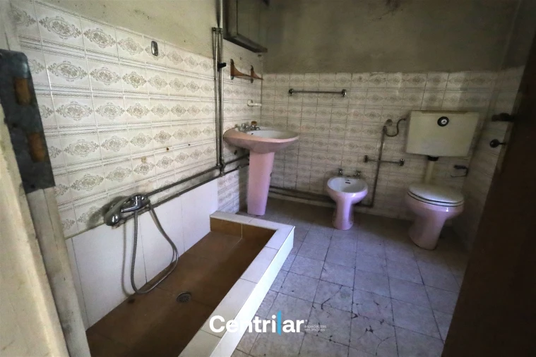 Moradia T2 para Venda em Tavares (Chãs, Várzea e Travanca) Foto 6