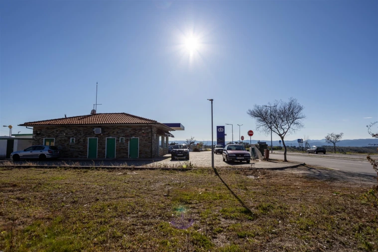 Loja para Venda em Alfandega da Fe Foto 24