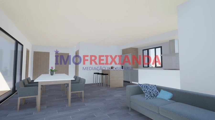 Moradia T4 para Venda em Caxarias Foto 4