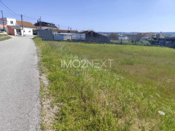 Terreno para Venda em Monte Redondo e Carreira