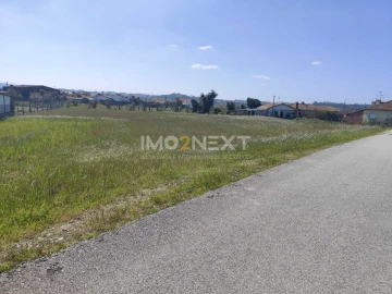 Terreno para Venda em Monte Redondo e Carreira
