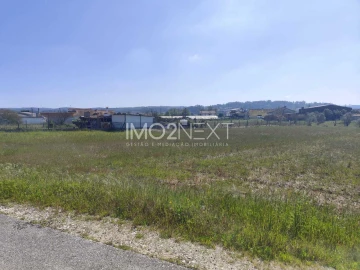 Terreno para Venda em Monte Redondo e Carreira