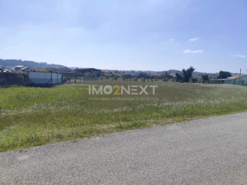 Terreno para Venda em Monte Redondo e Carreira